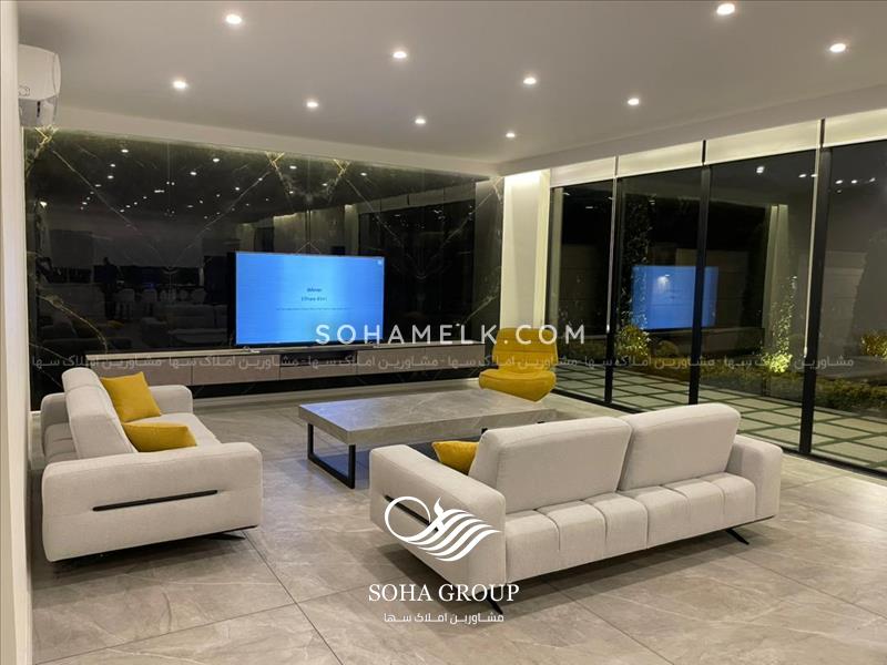 1000متر باغ ویلا با طراحی فوق العاده زیبا و مدرن درشهرک زعفرانیه  کردان کرج