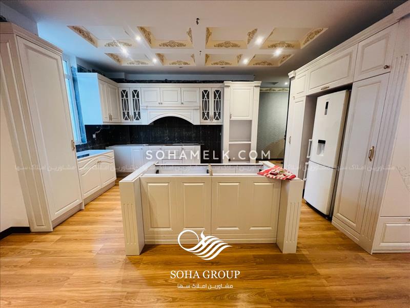 690متر باغ ویلا کلاسیک با دو واحد مجزا در شهریار