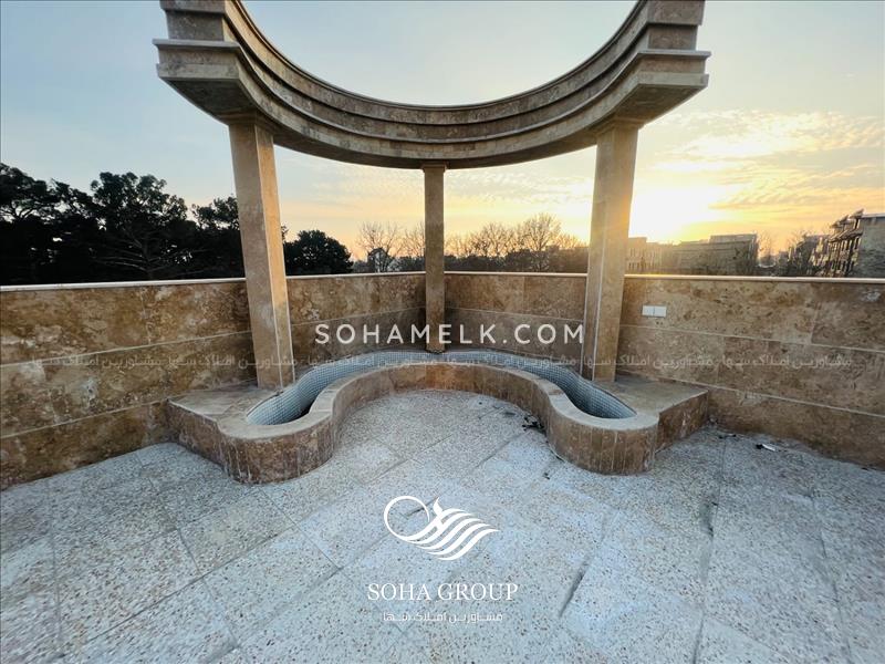 690متر باغ ویلا کلاسیک با دو واحد مجزا در شهریار