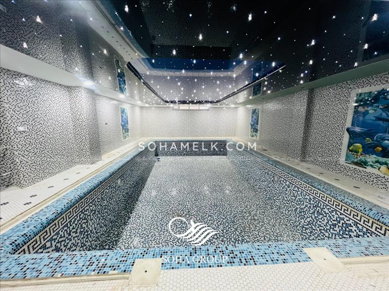 690متر باغ ویلا کلاسیک با دو واحد مجزا در شهریار