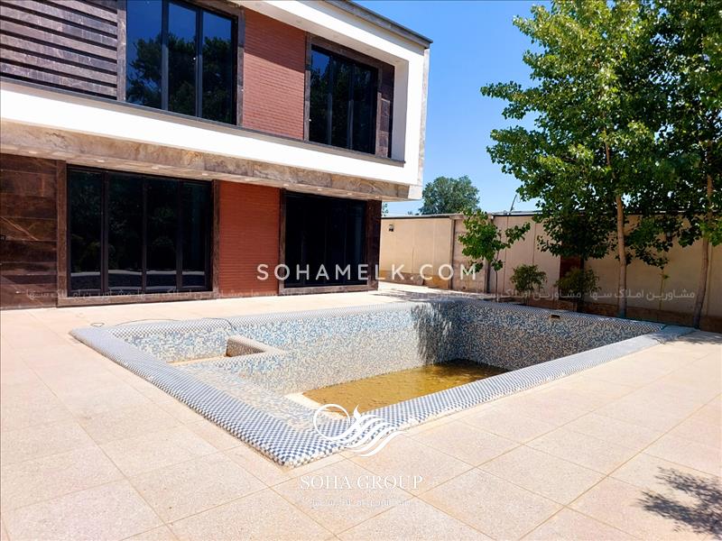 1250متر باغ ویلا فوق العاده لوکس در دهکده ویلایی کردزار