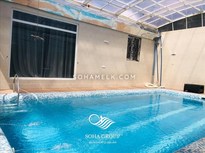 1250متر باغ ویلا کلاسیک  و زیبا در شهریار