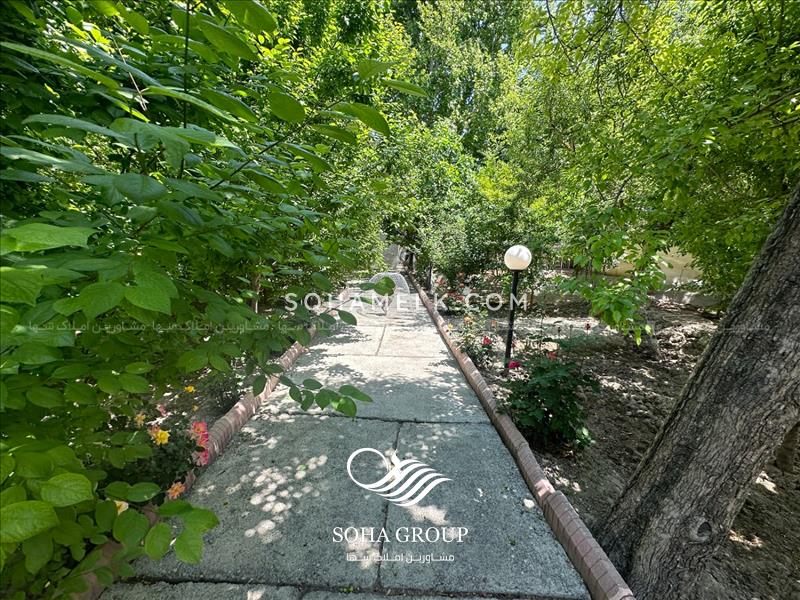 1250متر باغ ویلا کلاسیک  و زیبا در شهریار
