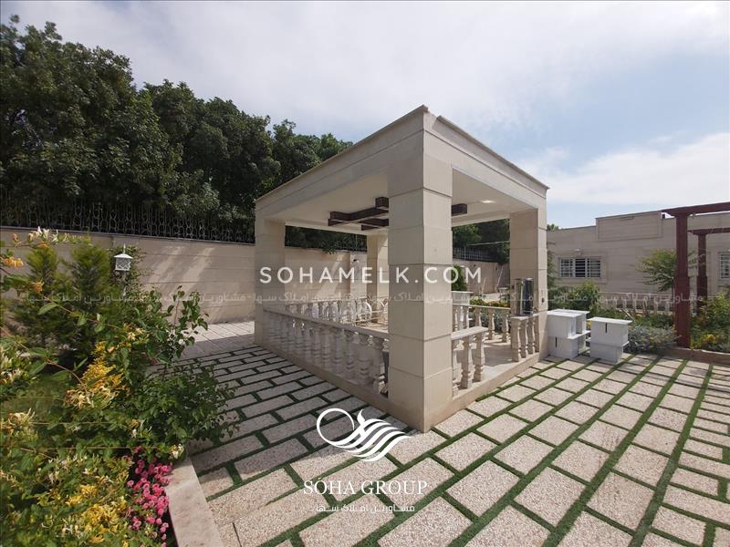 1500 متر باغ ویلا کلاسیک و زیبا در وحیدیه شهریار (داخل بافت)