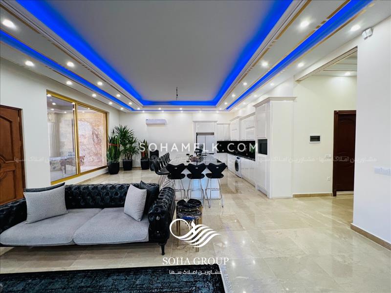 1000 متر باغ ویلا لوکس و زیبا در رزکان شهریار