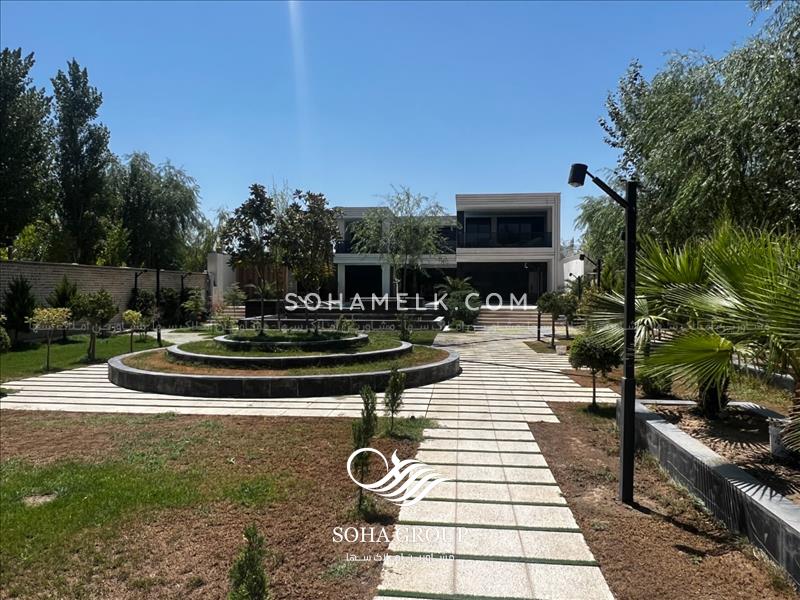 1800 متر باغ ویلا مدرن ولاکچری داخل شهرک ویلایی در صفادشت