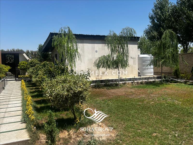 1800 متر باغ ویلا مدرن ولاکچری داخل شهرک ویلایی در صفادشت
