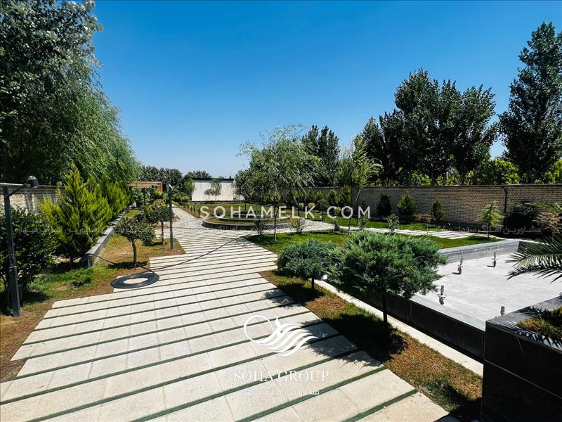 1800 متر باغ ویلا مدرن ولاکچری داخل شهرک ویلایی در صفادشت