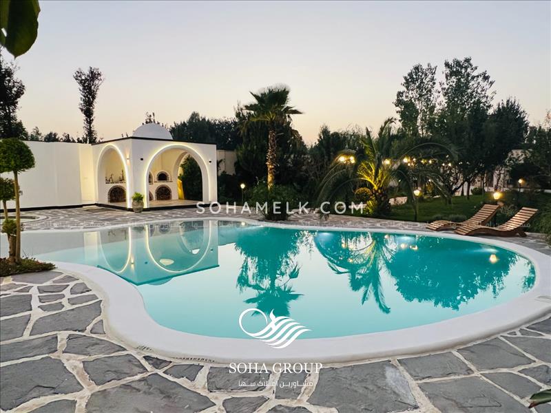 1120 متر باغ ویلا با طراحی  مدرن ارگانیک (بوهو ) و دیدنی در محمدشهرکرج