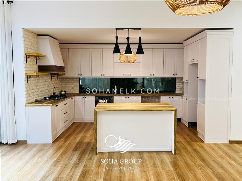 1120 متر باغ ویلا با طراحی  مدرن ارگانیک (بوهو ) و دیدنی در محمدشهرکرج