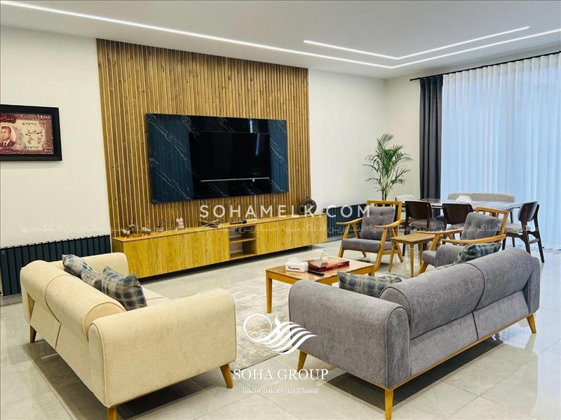 ویلا باغ 750 متر با ویلای مدرن ملاردویلای جنوبی