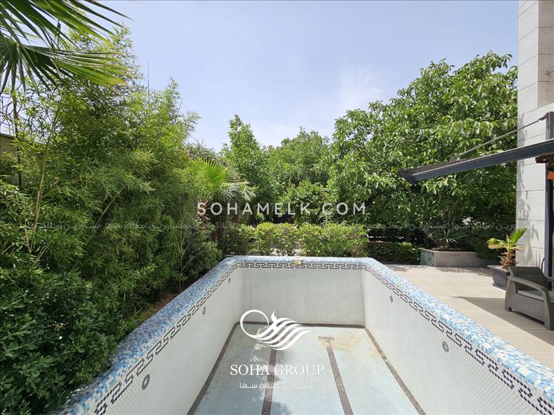 940 متر باغ ویلای بسیار لوکس و زیبا در فردیس کرج