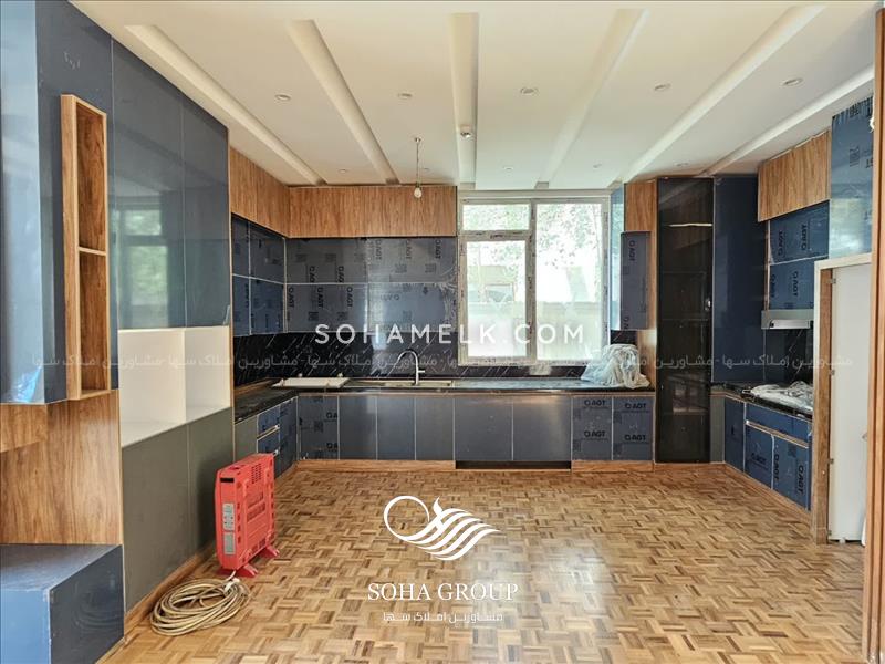 900 متر باغ ویلای لوکس در بهترین لوکیشن فردیس کرج