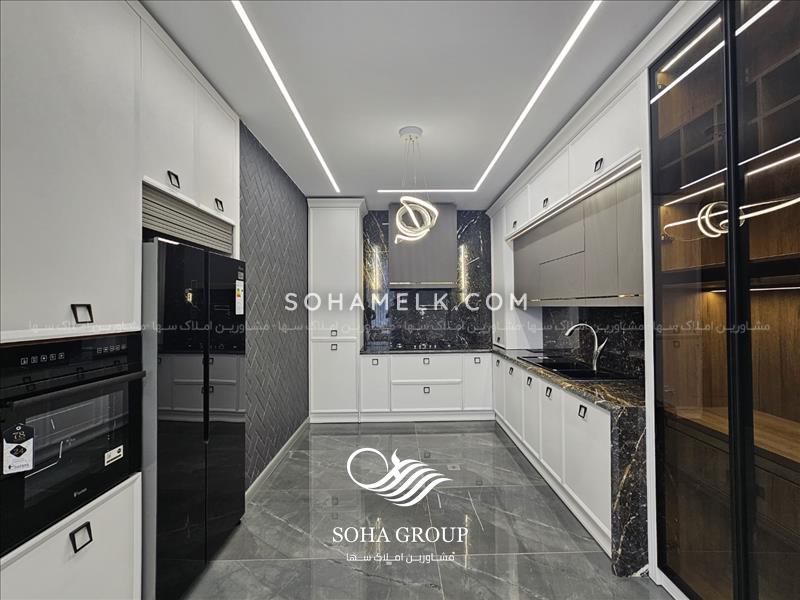 باغ ویلای لوکس و نوساز 500 متری در کردزار شهریار