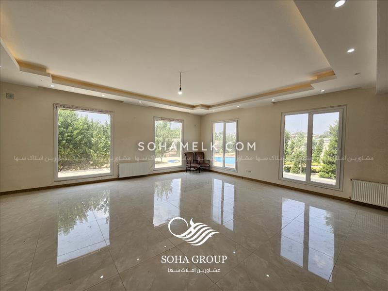 1100 متر باغ ویلای کلاسیک در منطقه شهریار