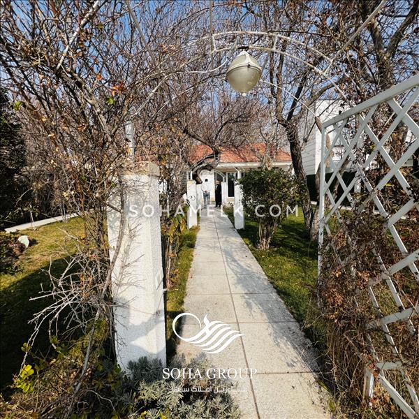 750 متر باغ ویلای بازسازی شده در دهکده ویلایی فردیس