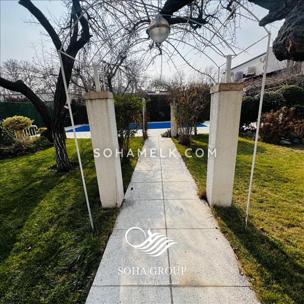 750 متر باغ ویلای بازسازی شده در دهکده ویلایی فردیس