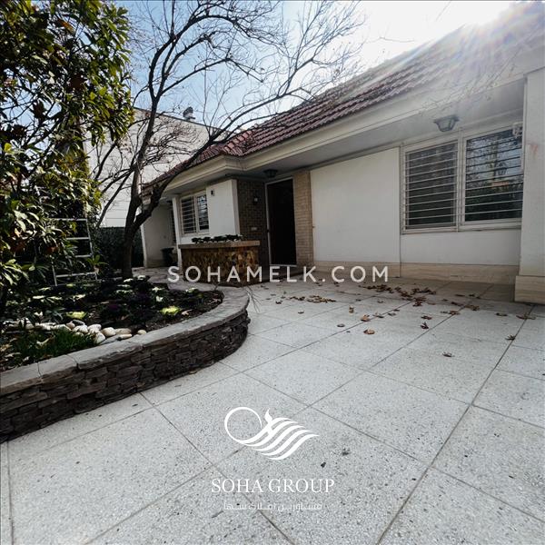 750 متر باغ ویلای بازسازی شده در دهکده ویلایی فردیس