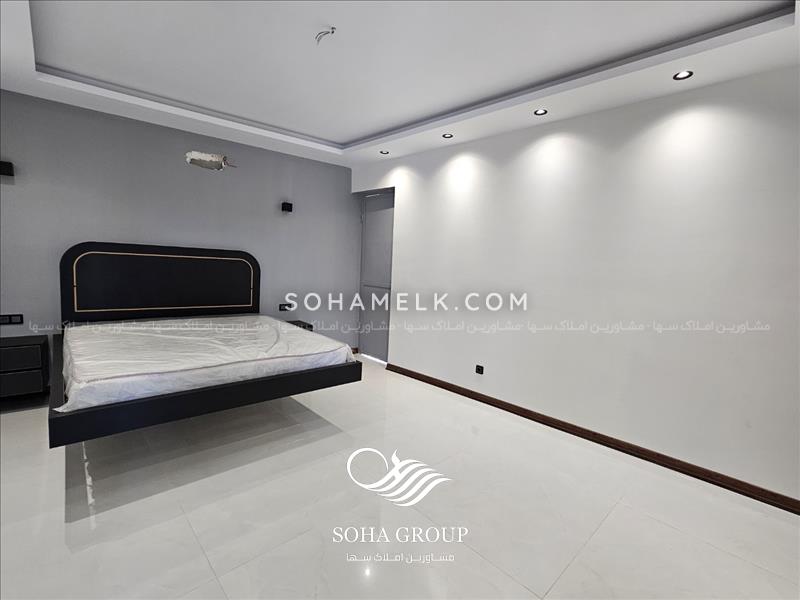 1040 متر باغ ویلای لوکس و مدرن در منطقه شهریار