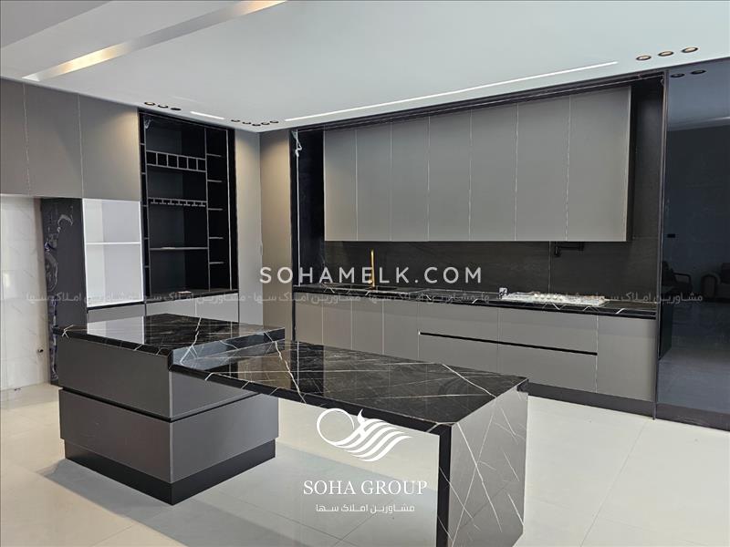 1040 متر باغ ویلای لوکس و مدرن در منطقه شهریار