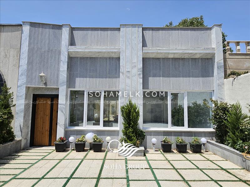 240 متر باغ‌ویلای نقلی در کردزار شهریار