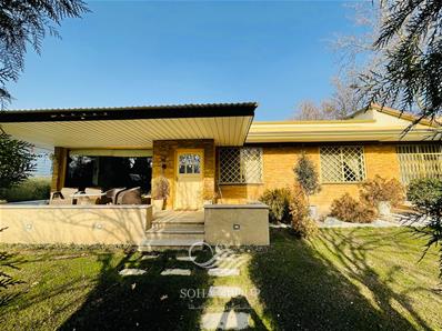 1280 متر باغ ویلای بازسازی شده در شهرک خانه کرج