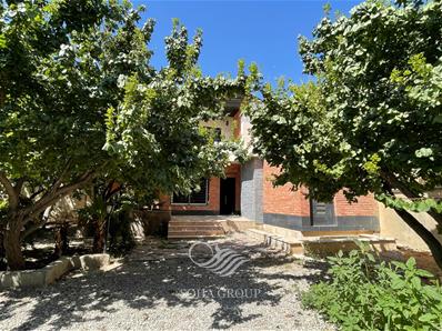 1000متر باغ ویلا فوق العاده سرسبزدر کردامیرشهریار