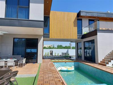 950 متر باغ ویلا با طراحی بسیار جذاب در منطقه کردامیر شهریار