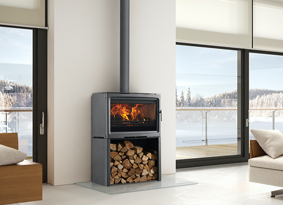 نصب شومینه هیزمی در باغ ویلا	