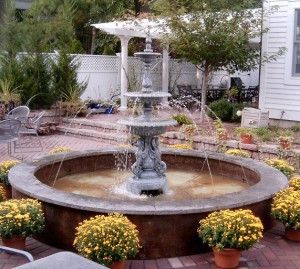 آبنمای باغ ویلا